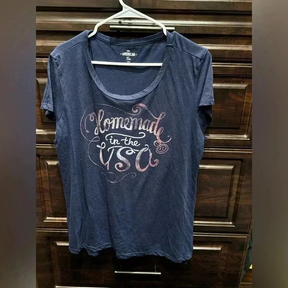 The American tee - Picture 1 of 2